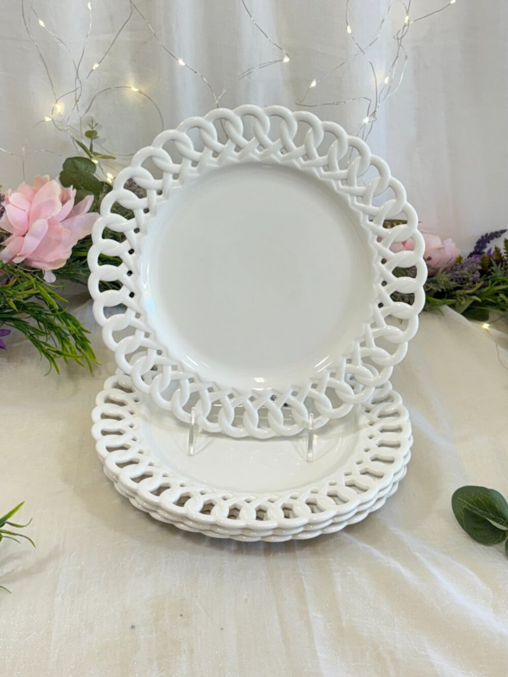 Grace Teaware Fine Porcelain White Heirloom Open Lace Dinner Plates Set of 4 - Picture 4 of 11